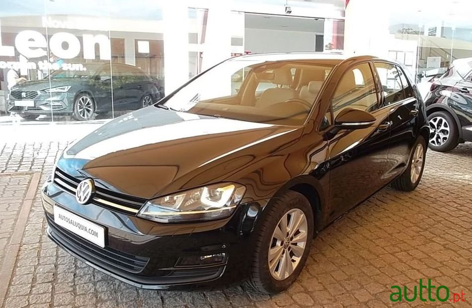 2016' Volkswagen Golf photo #1