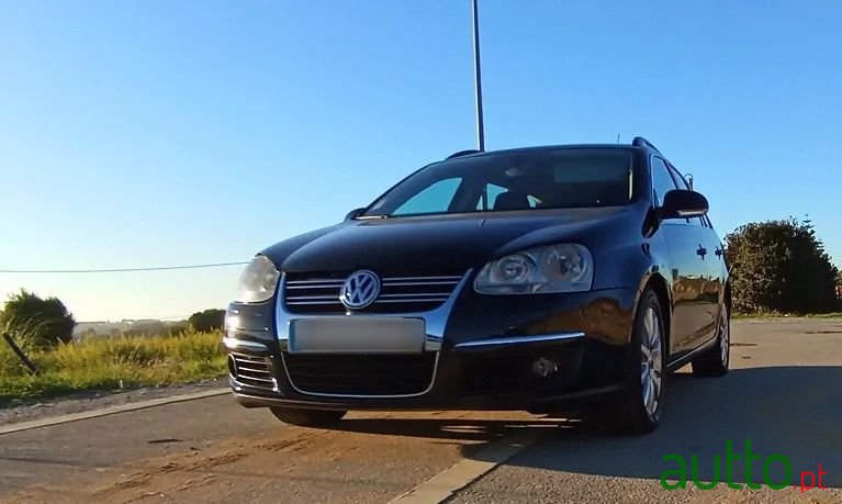 2008' Volkswagen Golf Variant photo #5