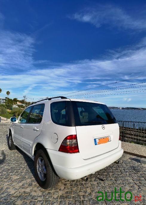 1998' Mercedes-Benz Ml-230 photo #2