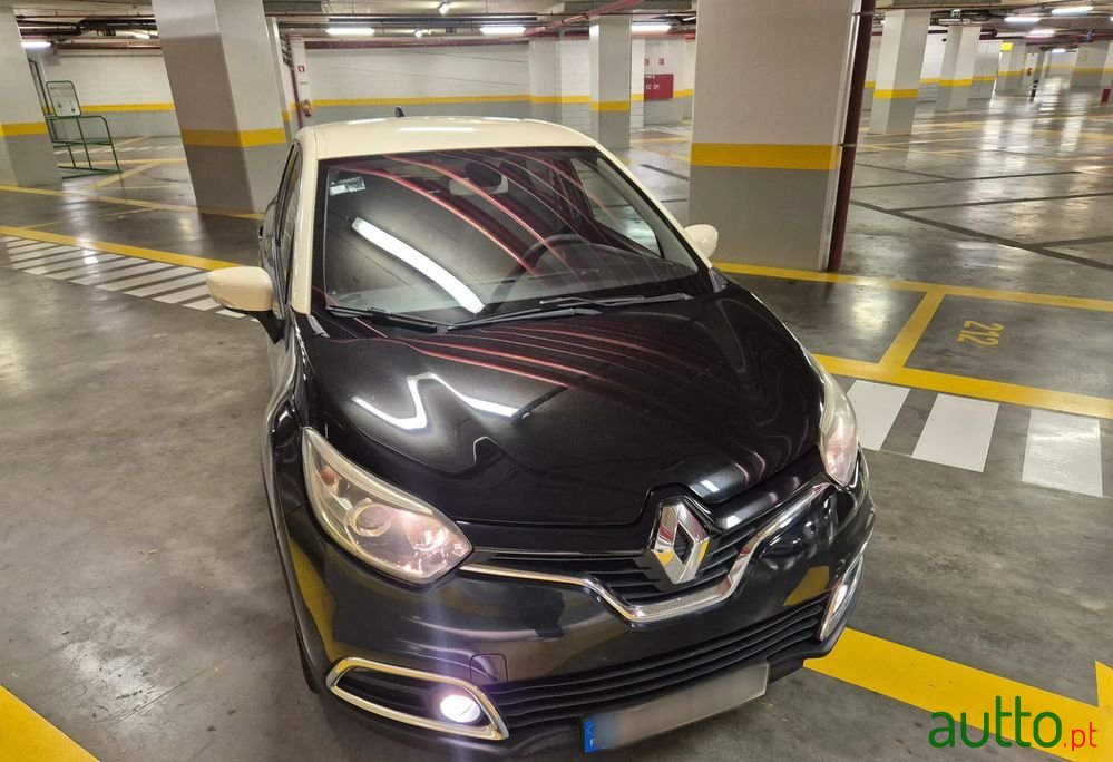 2015' Renault Captur 0.9 Tce Sport photo #6