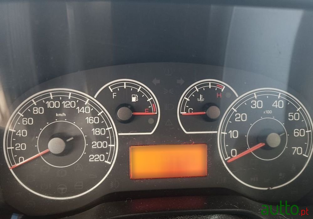 2010' Fiat Grande Punto photo #2