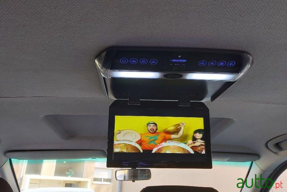 2014' Mercedes-Benz Vito photo #1