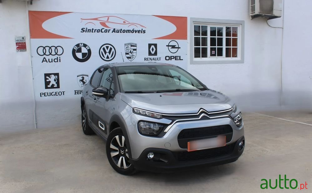 2024' Citroen C3 Pure Tech photo #1