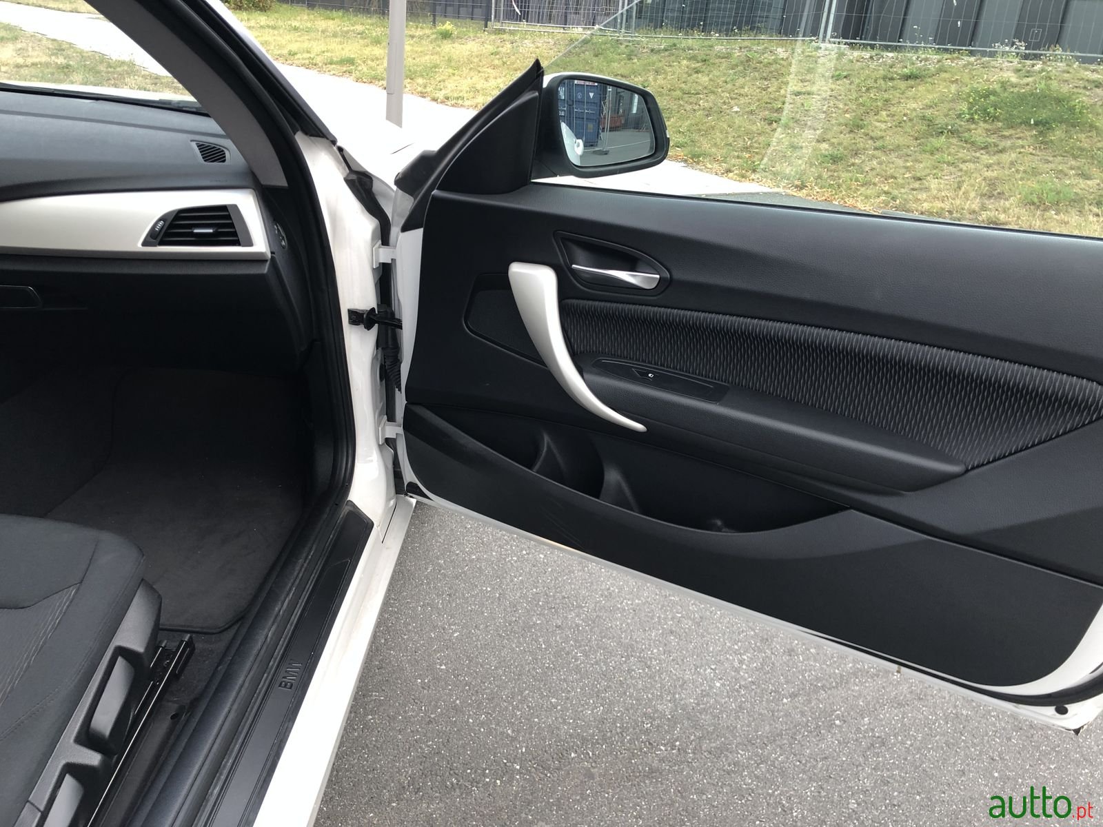 2015' BMW 2 Series photo #6