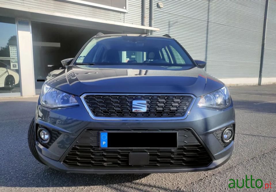 2021' SEAT Arona photo #3