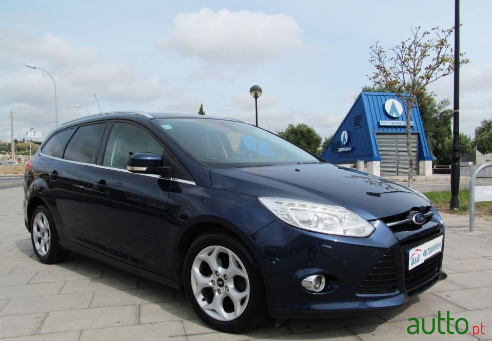 2013' Ford Focus Sw photo #1