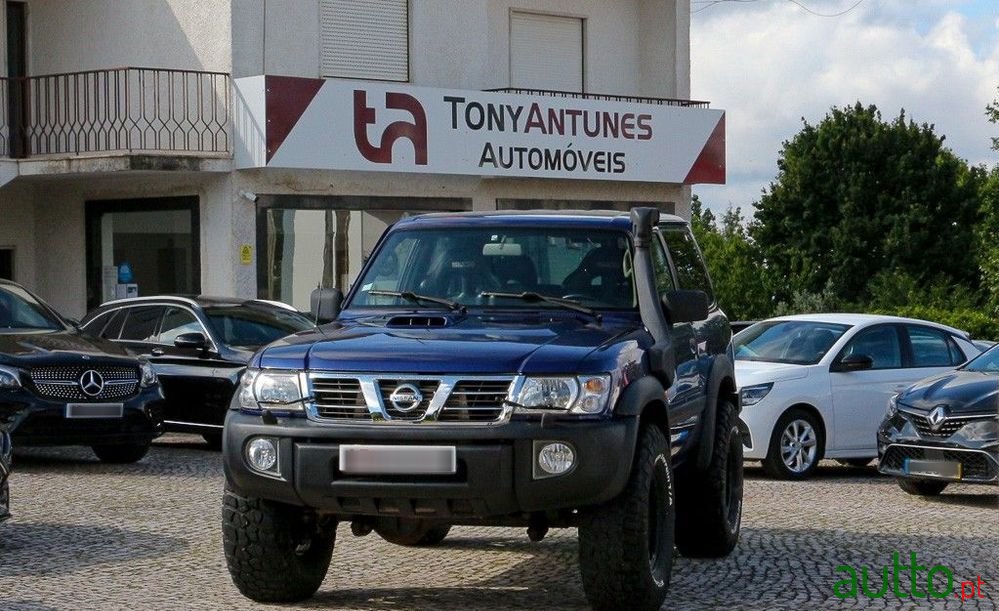 1998' Nissan Patrol photo #1