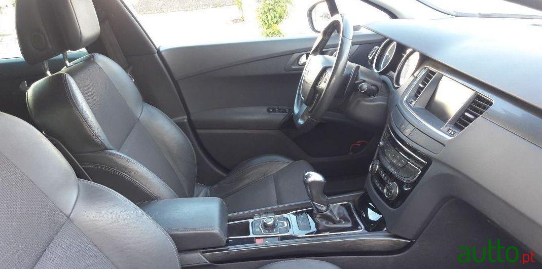 2012' Peugeot 508 Sw photo #1