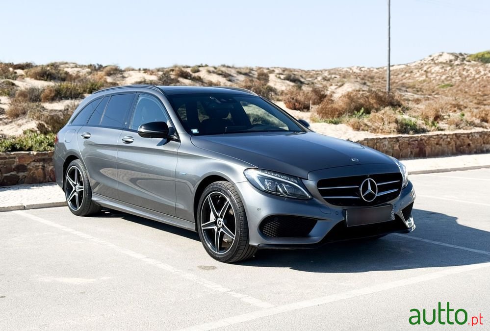 2017' Mercedes-Benz Classe C E photo #1