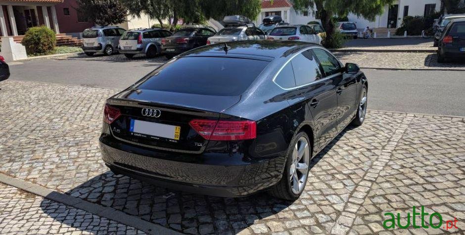 2011' Audi A5 Sportback photo #1