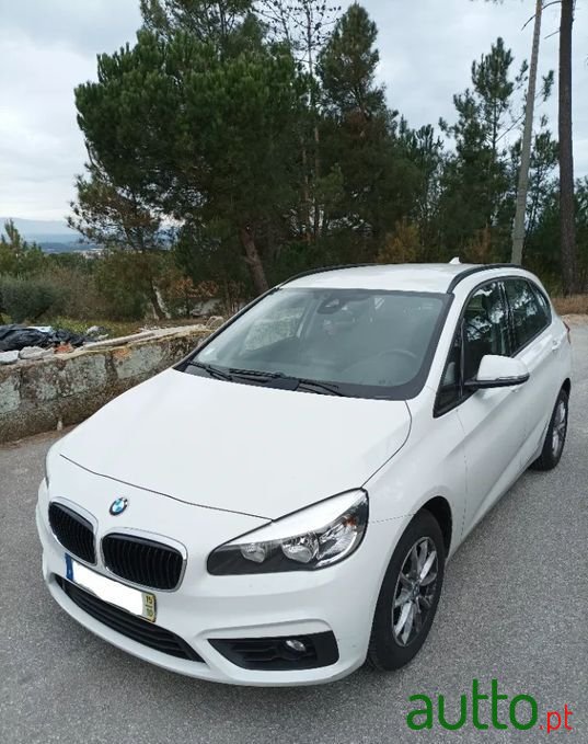 2015' BMW 216 Active Tourer photo #1