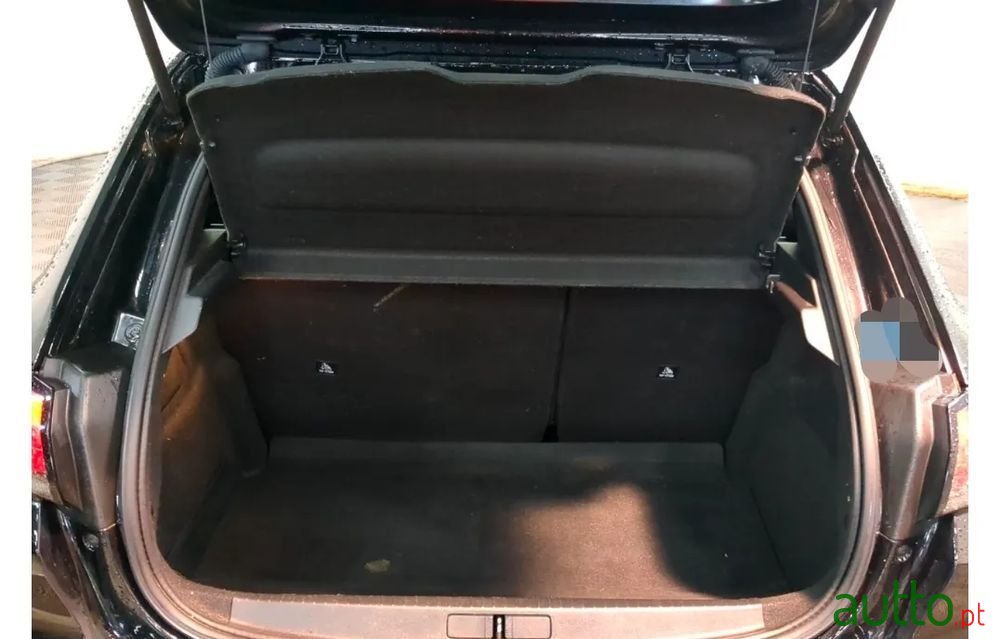 2020' Peugeot 208 photo #5