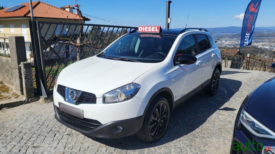 2013' Nissan Qashqai photo #2