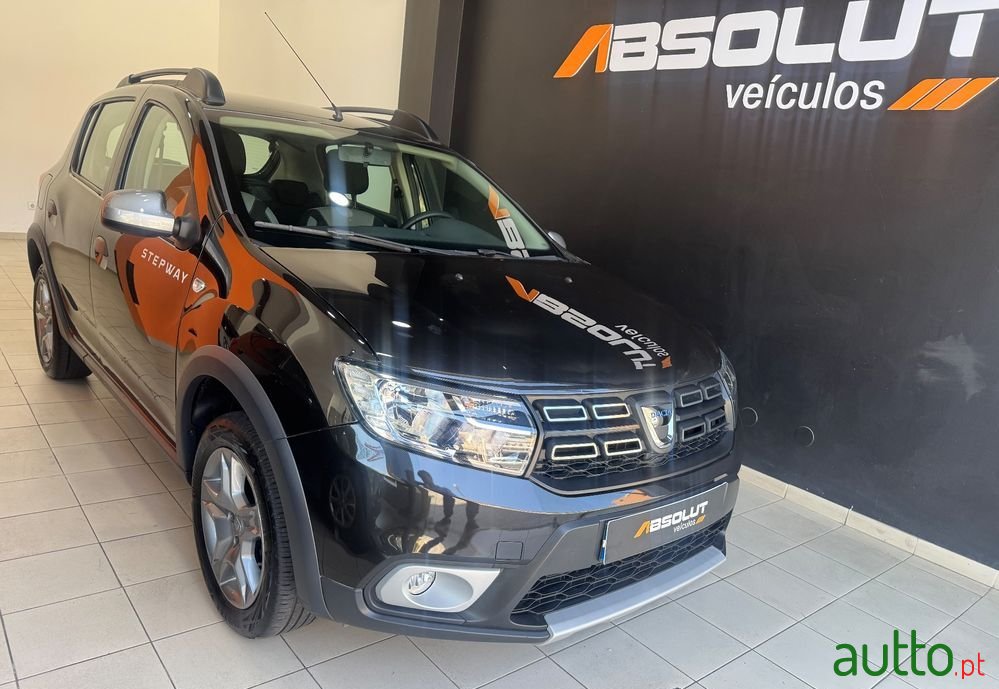 2020' Dacia Sandero 0.9 Tce Stepway photo #2