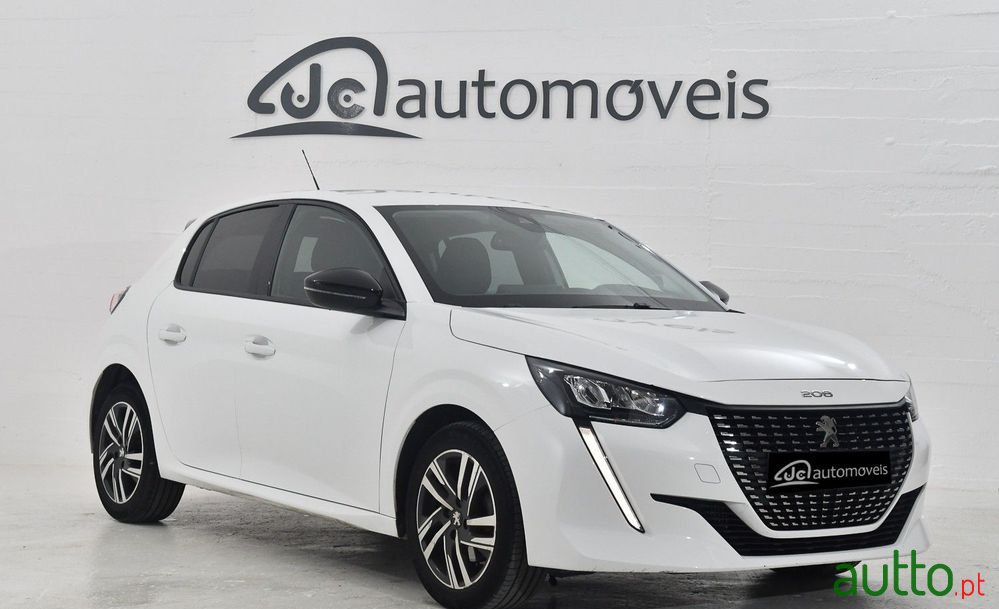 2023' Peugeot 208 1.5 Bluehdi Allure photo #1