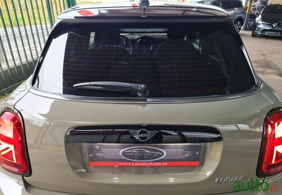 2019' MINI Cooper photo #4