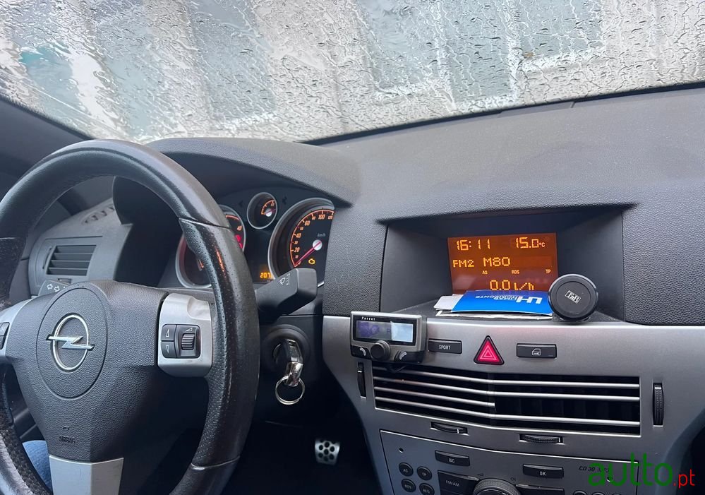 2007' Opel Astra Gtc 1.7 Cdti photo #4