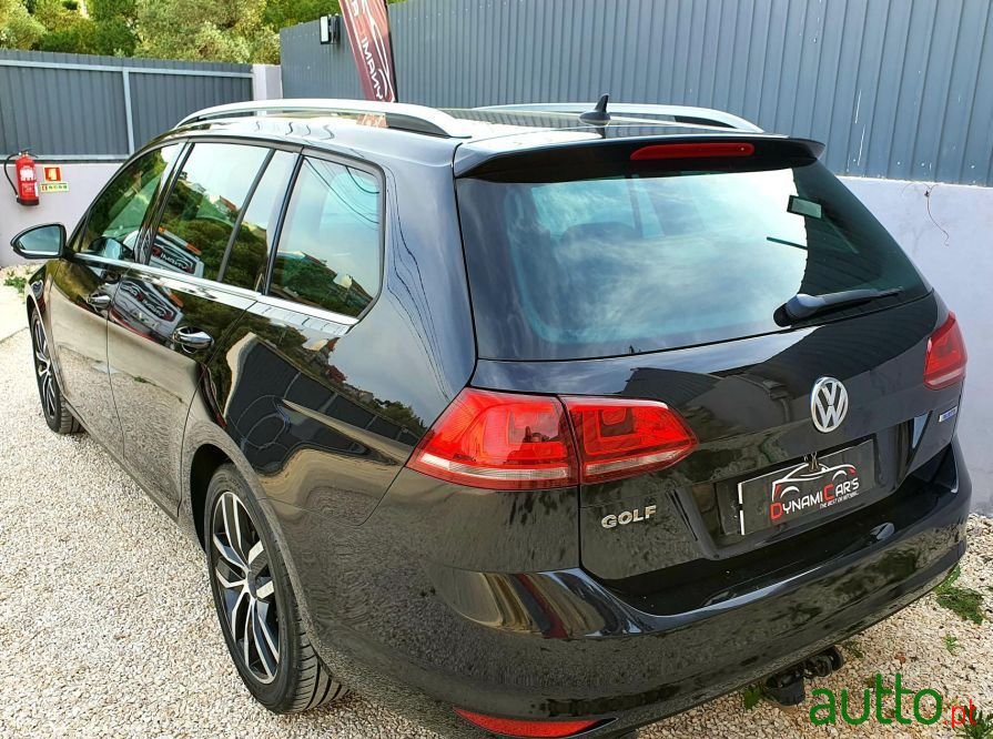 2014' Volkswagen Golf Variant photo #3