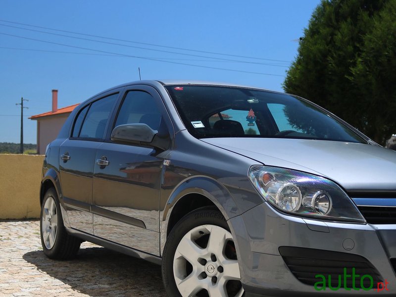 2006' Opel Astra 1.4 photo #4