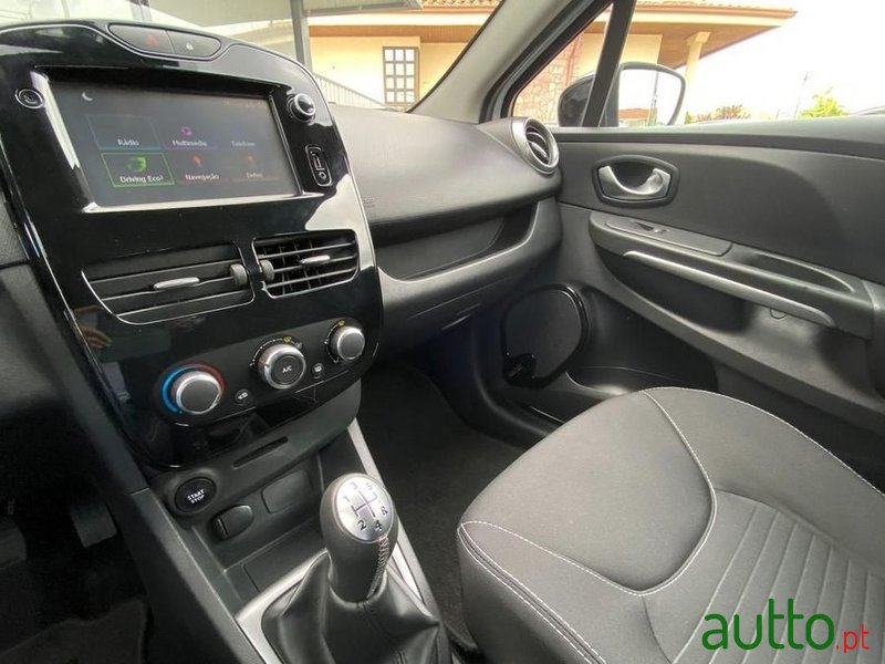 2016' Renault Clio 1.5 Dci Limited photo #6