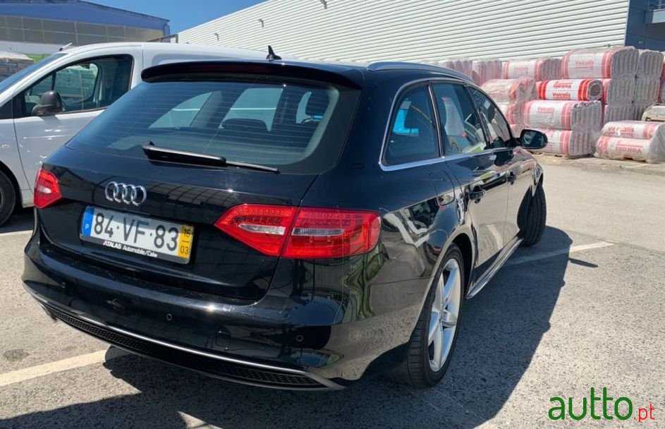 2015' Audi A4 Avant photo #1