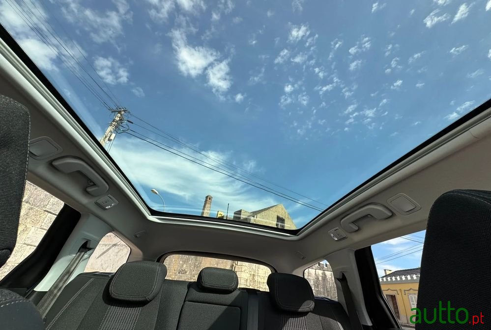 2020' Peugeot 308 Sw photo #5