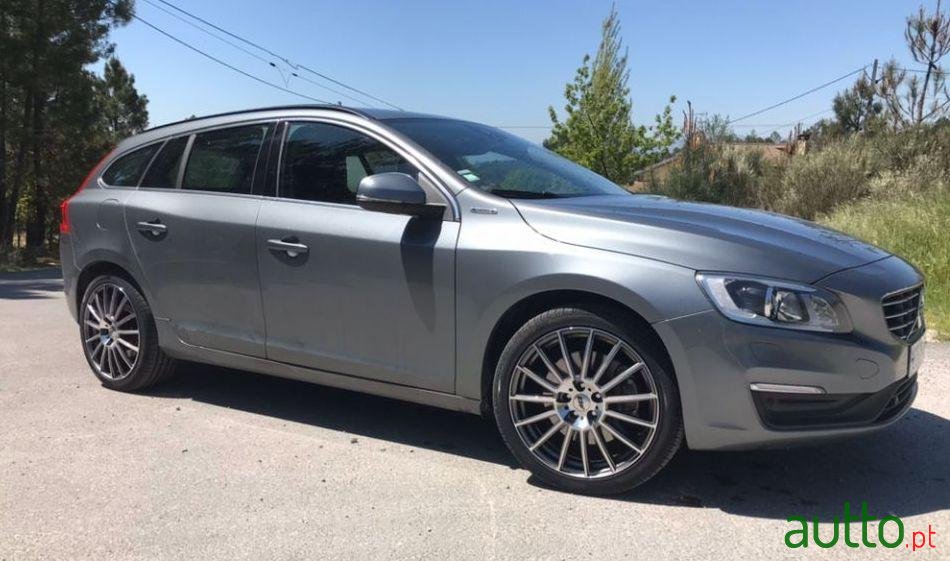 2015' Volvo V60 photo #1