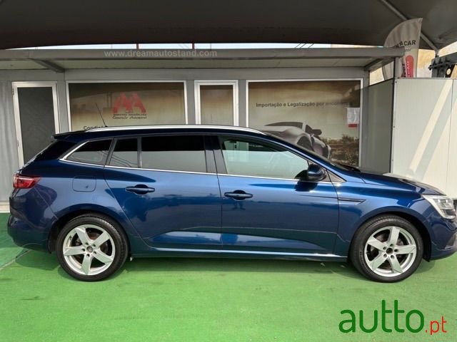 2016' Renault Megane Sport Tourer photo #1