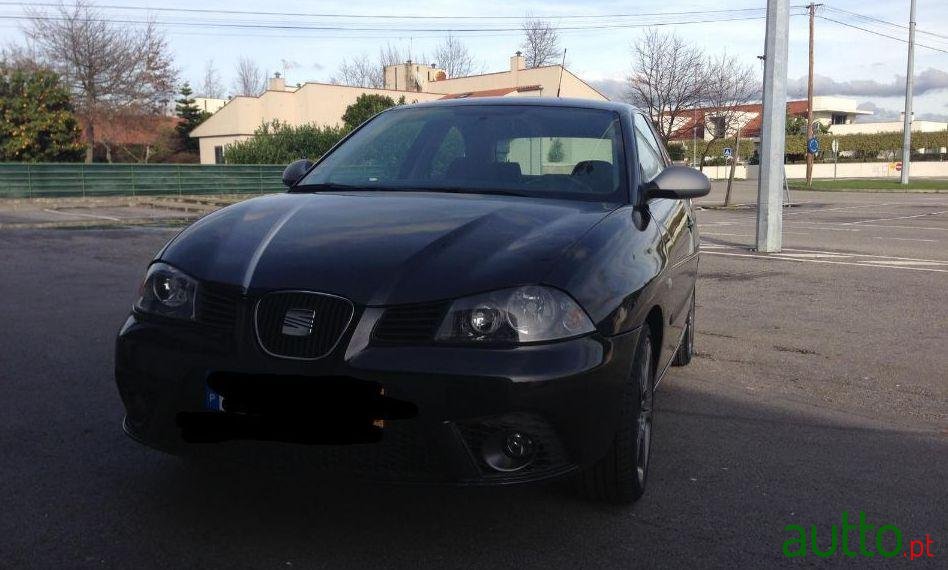 2008' SEAT Ibiza 1.9Tdi Fr photo #2