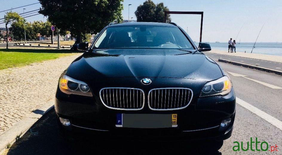 2013' BMW 520 photo #1