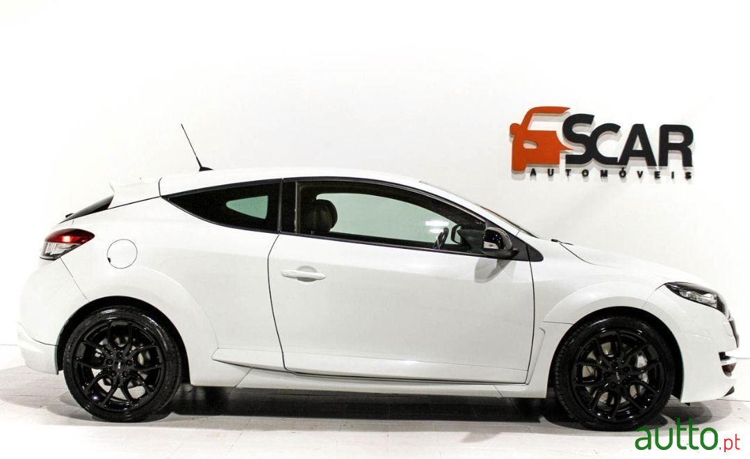 2012' Renault Megane Coupe photo #5