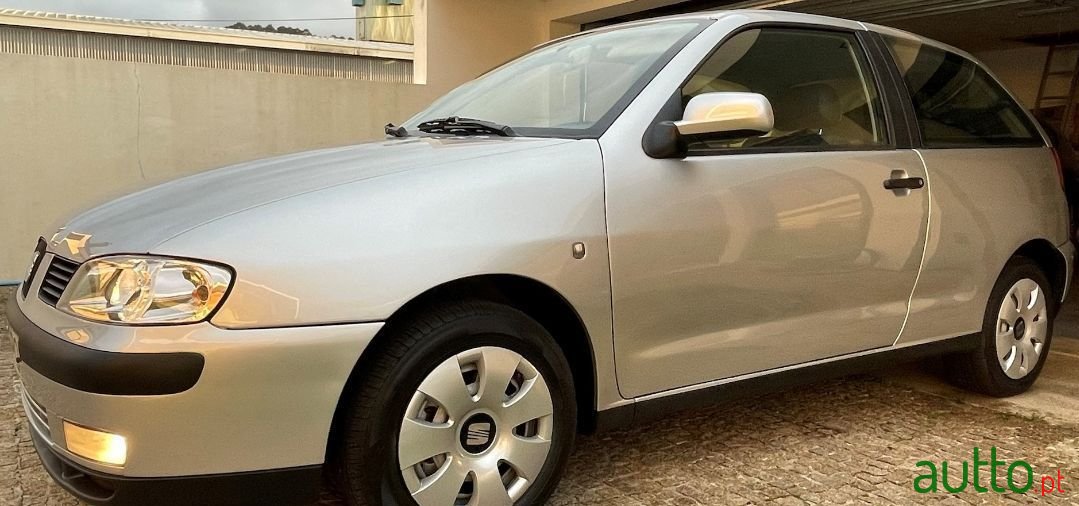 2000' SEAT Ibiza photo #1
