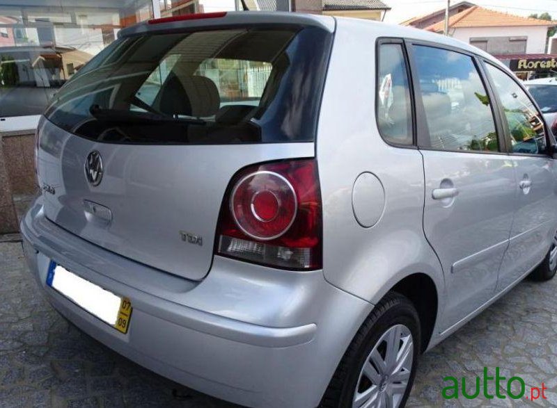 2007' Volkswagen Polo photo #2