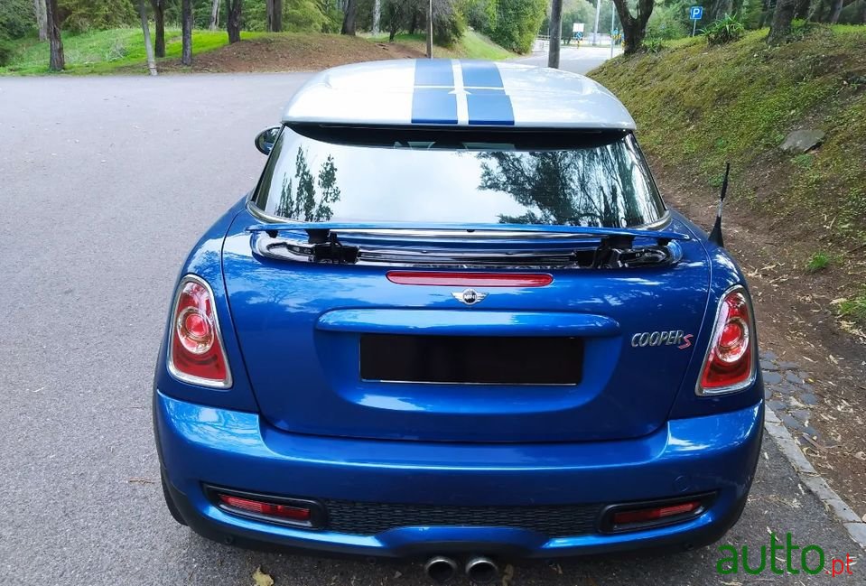 2012' MINI Coupe photo #5