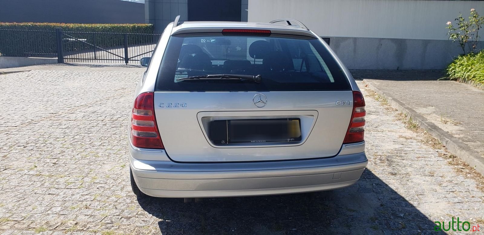 2005' Mercedes-Benz C-220 photo #6