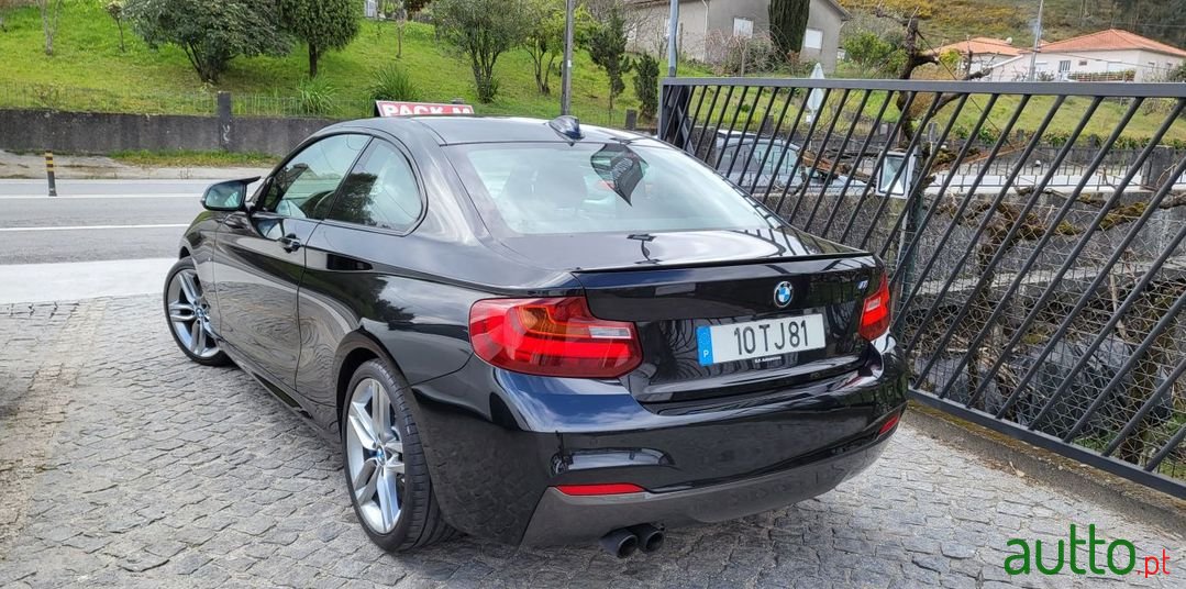 2014' BMW 220 photo #3