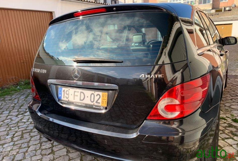 2007' Mercedes-Benz R-320 Cdi 4Matic photo #2