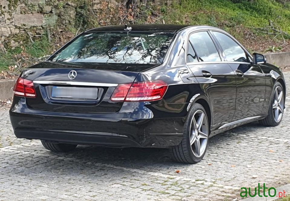 2014' Mercedes-Benz E-220 photo #2