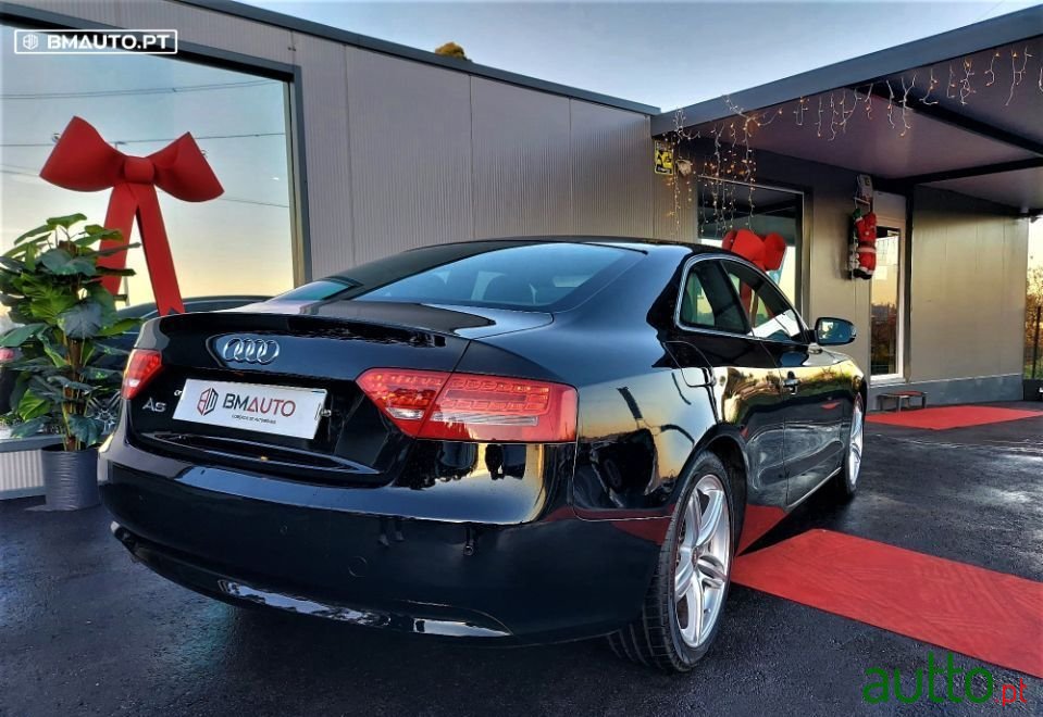 2011' Audi A5 photo #2