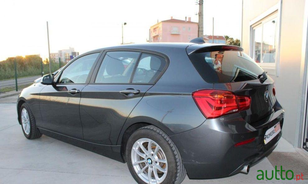 2015' BMW 118 D Line Urban photo #1