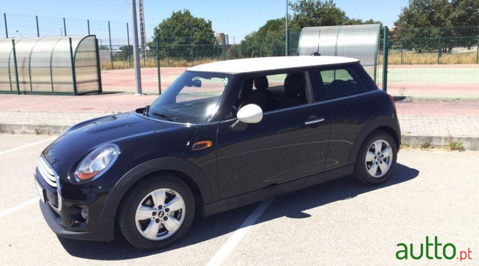 2014' MINI Cooper D 116Cv photo #2