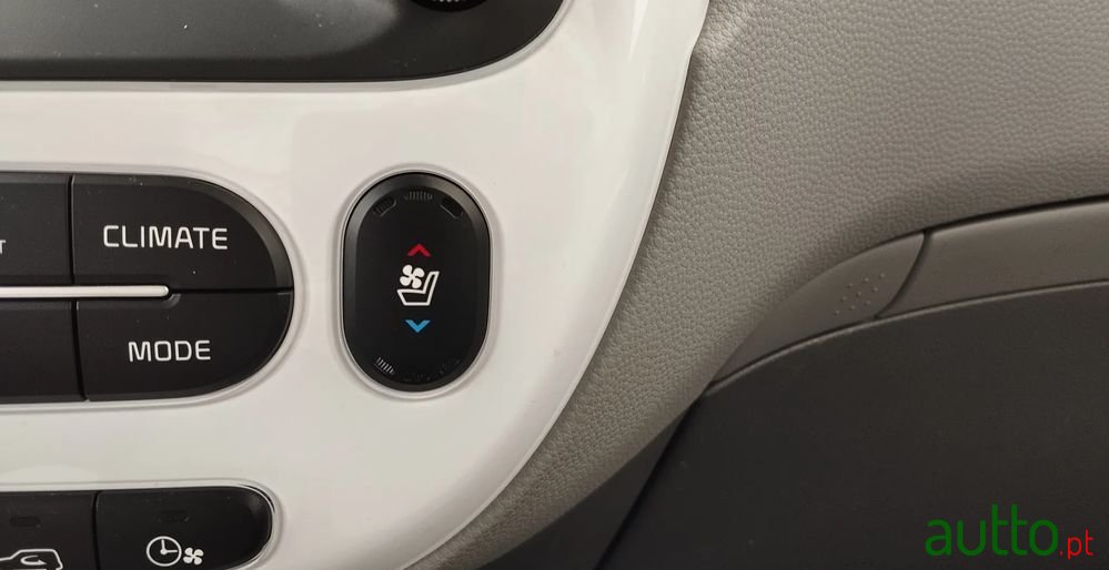 2015' Kia E-Soul photo #6