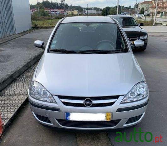 2005' Opel Corsa photo #2