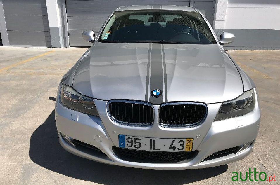 2009' BMW 320 Sport photo #4