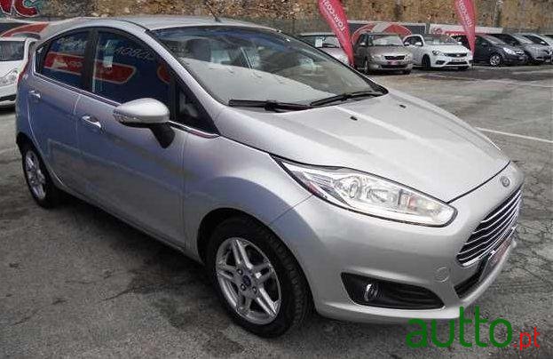 2014' Ford Fiesta 1.5 Tdci Titanium photo #2