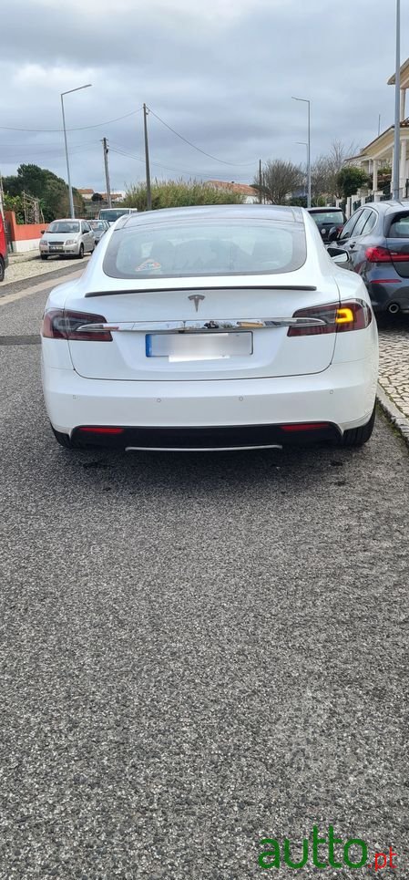 2014' Tesla Model S 85 Perfomance photo #4