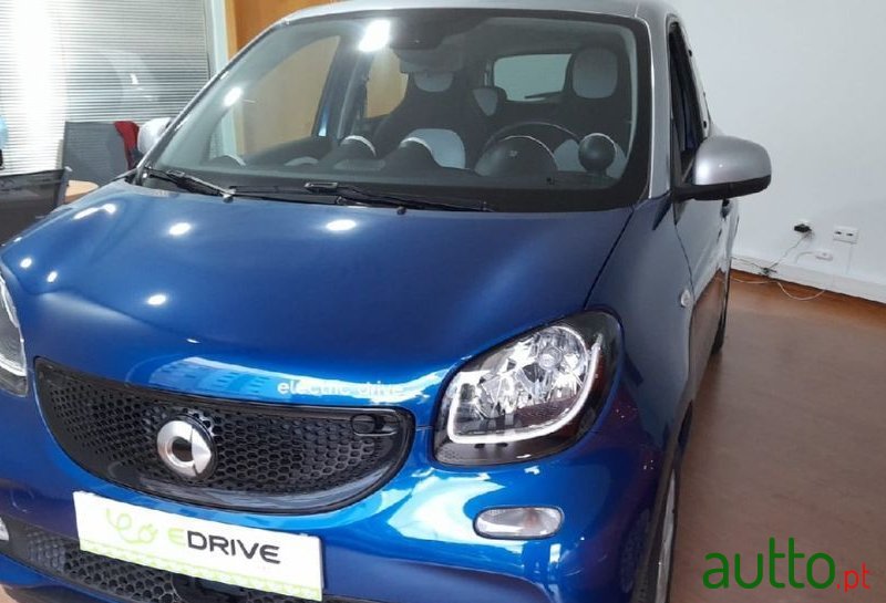 2018' Smart Forfour photo #1