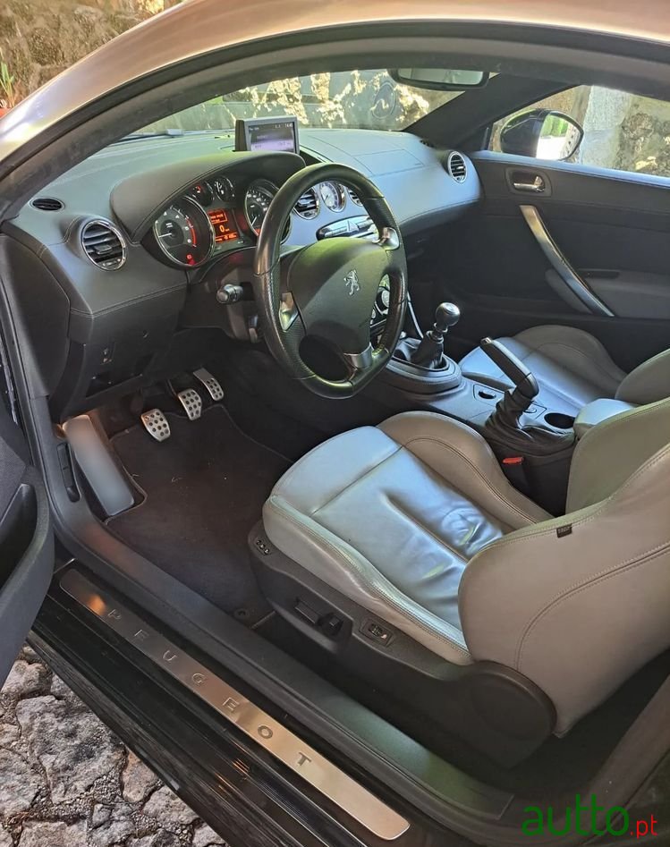 2010' Peugeot RCZ 2.0 Hdi photo #1