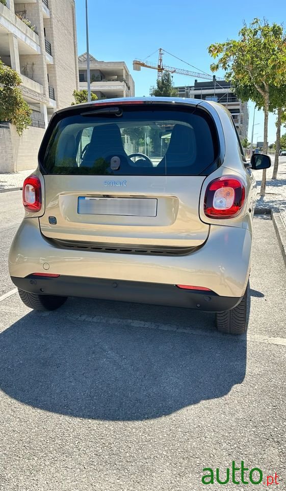 2020' Smart Fortwo Eq Passion photo #2