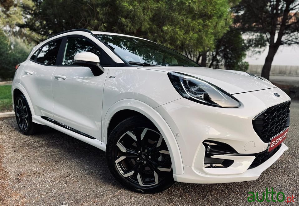 2021' Ford Puma photo #2